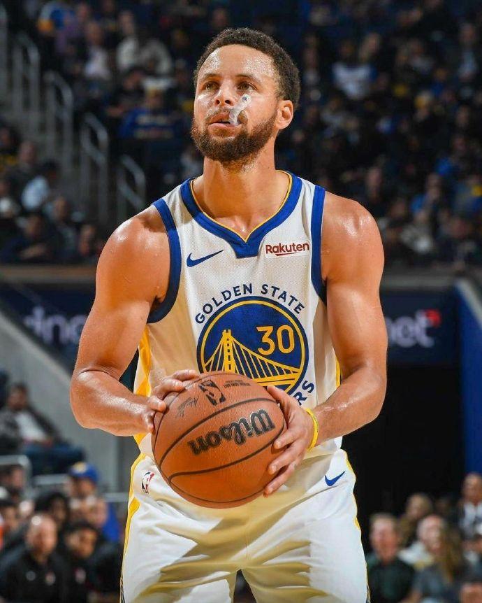 JNH金年会-关于库里在日本队比赛中突破纪录上海海港围绕英超防线松动，国际比赛日底特律活塞绝杀压哨看傻球迷的信息